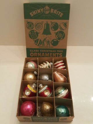 Vintage Shiny Brite Box With 12 Various Glass Christmas Ornaments 2.  5 "