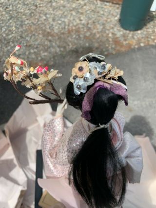 Vintage Japanese Snow Princess Geisha Doll w/ display case 5