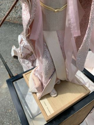 Vintage Japanese Snow Princess Geisha Doll w/ display case 7
