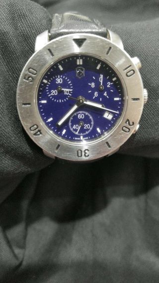 Vintage Ladies Victorinox Swiss Watch V7 - 15 Chrono S 200m Sapphire Crystal