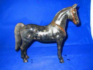 Vintage Antique Cast Iron Painted PA Horse - 10.  75 x 9.  75 Inches - 5.  3 Pounds 3