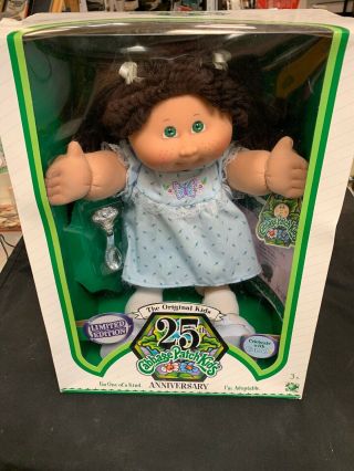 2008 Cabbage Patch Kids 25th Anniversary Limited Edition Doll Gwen Regena