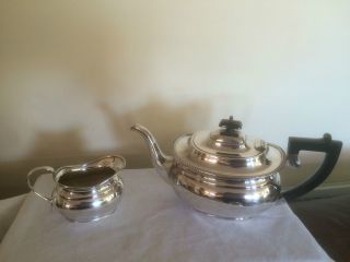 Lovely Silver Plated Teapot Pot And Milk Jug On A Raised Foot (sptp&mj 4569)