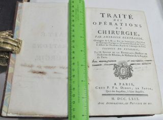 BERTRANDI - OPERATIONS DE CHIRURGIE/1769/RARE 1st Ed.  /4 ENGRAVED PLTS/FINE LEATHER 3