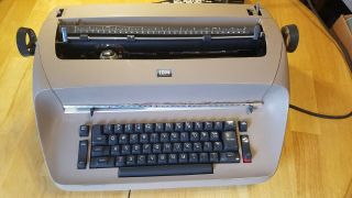 Vintage Ibm Selectric Typewriter Model 71