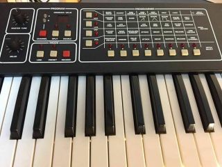 Sequential Circuits Pro - 8 (vintage Analogue Synthesiser)