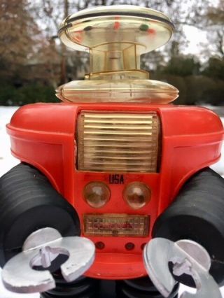 Vintage1966 Lost In Space Toy Robot By Remco