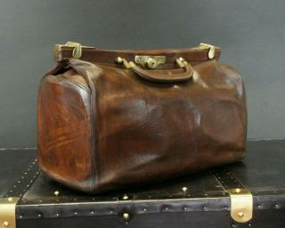 Vintage Leather Gladstone Bag by Moynat 8