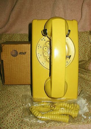 Vintage 1980s Il Western Bell Harvest Gold Yellow Wall Rotary Dial Telephone