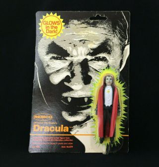 Vintage 1980 Remco Dracula 3 3/4 " Figure On Card Universal Monsters Glow Rare