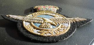 LOVELY POST WW2 RAF ROYAL AIR FORCE THICK GOLD BULLION BLAZER PATCH BADGE 3