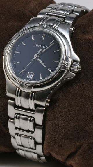 Vintage Gucci Womens Watch 9040l Stainless Steel Bracelet Black Dial W/ Date