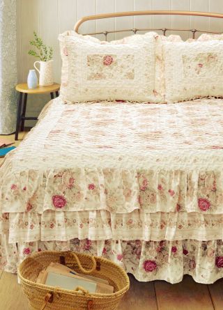 Vintage Ruffled Queen Or King Bedspread : Cottage Rose Quilt Cream Ivory Shabby