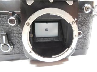 Nikon F2SB BODY MINTY 1977 BLACK Pro 35mm Camera DP - 3 Finder.  RARE 10