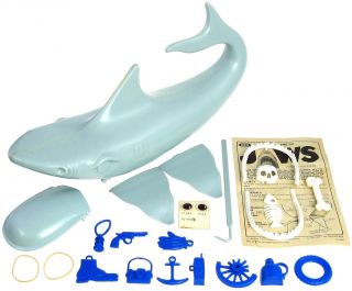 Vintage Ideal Game of JAWS Great White Shark Complete w/Box Pick Instructions EX 2