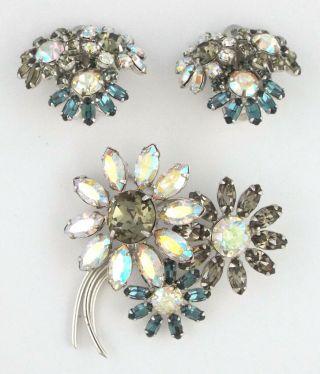 1950s - " Sherman " 3 Colors Daisies Rhinestones Brooch & Earrings Set