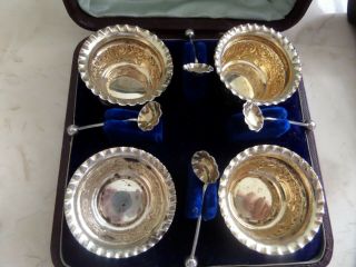 A Cased Set Of (4) Solid Silver Salts With Matching Spoons London 1895