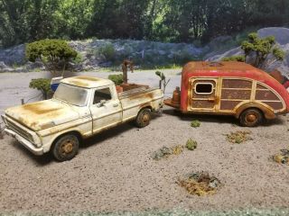 Ford Pickup Truck Camper Rusty Junker Junkyard Diorama 1/25 Snap - On Tool Box