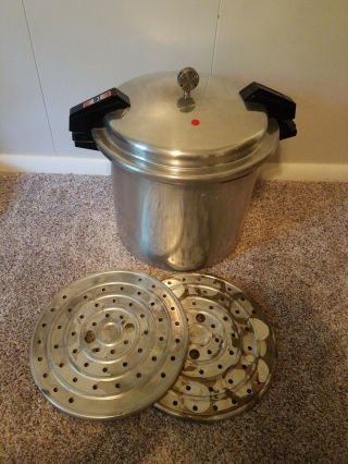 Vintage Mirro Matic 22 Qt Pressure Cooker Canner Jiggler 2 Racks Aluminum