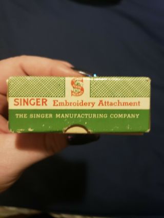 VINTAGE SINGER DARING & EMBROIDERY ATTACHMENT BOX 2