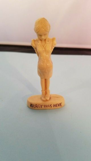 Vintage Wwii Kilroy Was Here 3 1/2 " Pregnant Girl Plastic Figurine Long Beach C