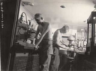 Wwii Restricted Photo In Ordnance Machine Shop Truck 1944 Saipan 638