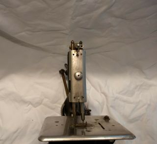 Old Vintage Singer Chain Stitch Sewing machine Model 24 - 13 3