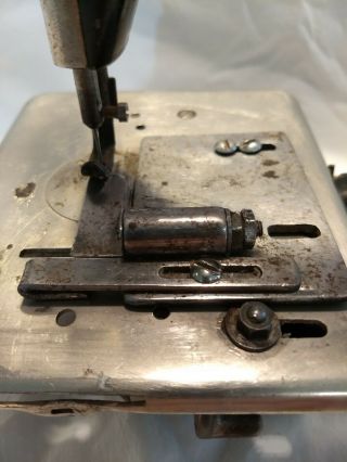 Old Vintage Singer Chain Stitch Sewing machine Model 24 - 13 8