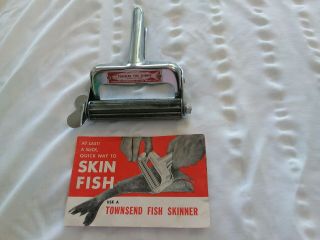 Vintage Townsend Fish Skinner Des Moines Iowa Instructions