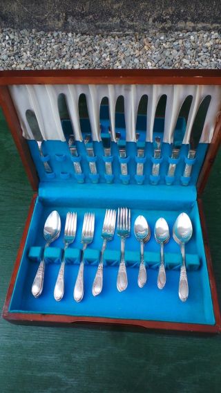 Antique Cutlery Flatware Silverware Set Wm Rogers 7 Setting,  Wooden Box