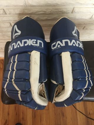 Vintage Canadien Leather Hockey Gloves Hg - 960 15 1/2 " Maple Leafs
