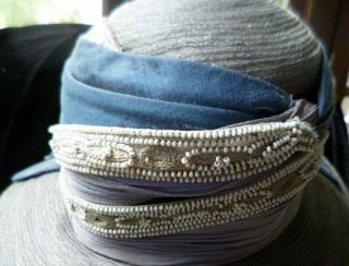 Vintage 1920s - 1930s CLOCHE HAT Silk Velvet Beadwork 22 