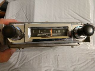 Vintage Triumph Am Car Radio R2bt4