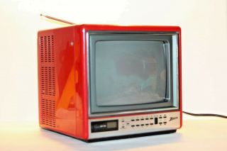 Vintage 80s Zenith Small Square Red Portable 9 " Crt Color Retro Gaming Tv Retro