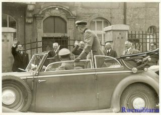 Port.  Photo: Rare German Elite Waffen Sturmführer W/ Cuff Title In Staff Car