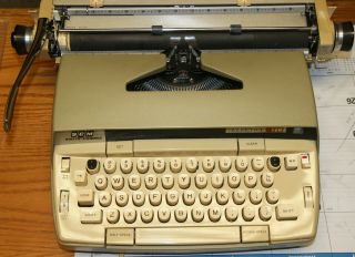 Vintage SCM Smith - Corona Electra 120 Electric Typewriter 1969 2