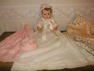 Vintage Effanbee Dy - Dee Baby Doll And Gowns Bunting Applied Ears