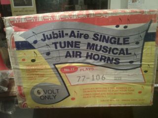 Vintage Old Stock Jubilee Musical Air Horn Set - Dixie Box 5