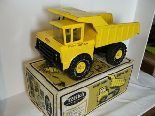 Vintage 1974 Mighty Tonka Dump Truck In The Box
