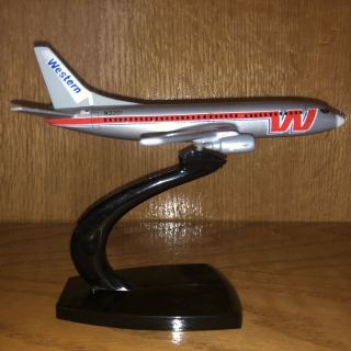 Vintage Western Airlines Boeing 737 - 347 N3301 AirJet 1/200 Scale Model 2
