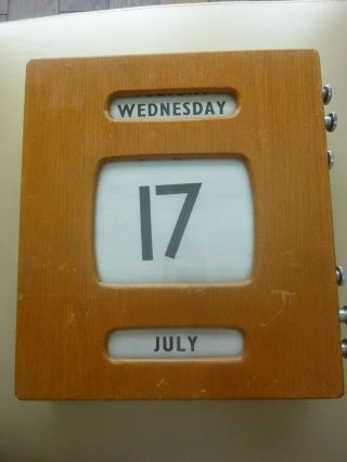 Vintage Wall/desk Perpetual Calendar