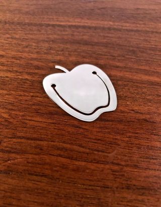 Pristine Tiffany & Co.  Sterling Silver Apple Shaped Bookmark: No Monogram