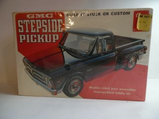 Vintage AMT 1/25 1972 GMC Stepside Pickup Stock/Custom Truck Model Kit T409 USA 2