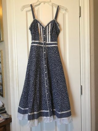Vintage Gunne Sax Blue/white Floral Dress Size 3/4?