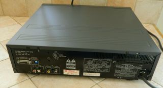 Vintage,  Pioneer CLD - V2400 Laserdisc Player, 2