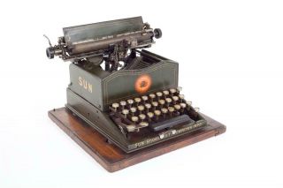 Vintage C1910 Green " Sun Standard No.  2 " Typewriter