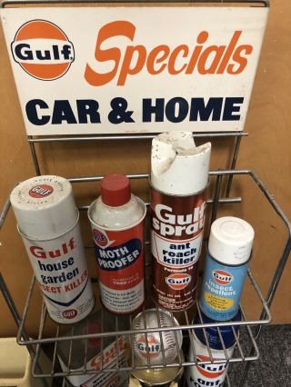 VINTAGE GULF OIL CO.  Display Rack Cans Sprayers Gas Station Items 2