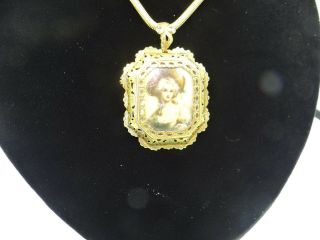 Antique Brooch/pin With Ladies Portrait Hand Painted On Porcelain