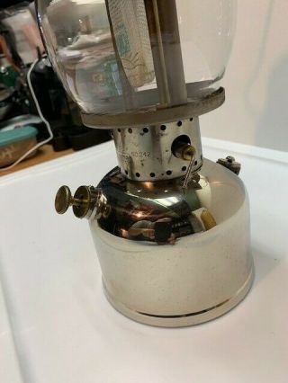 VINTAGE 1933 Coleman 242 Lantern RARE 2