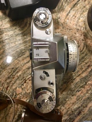 Vintage Kodak Retina Reflex 35mm Camera 2.  5 mm Lens & Case Too 5